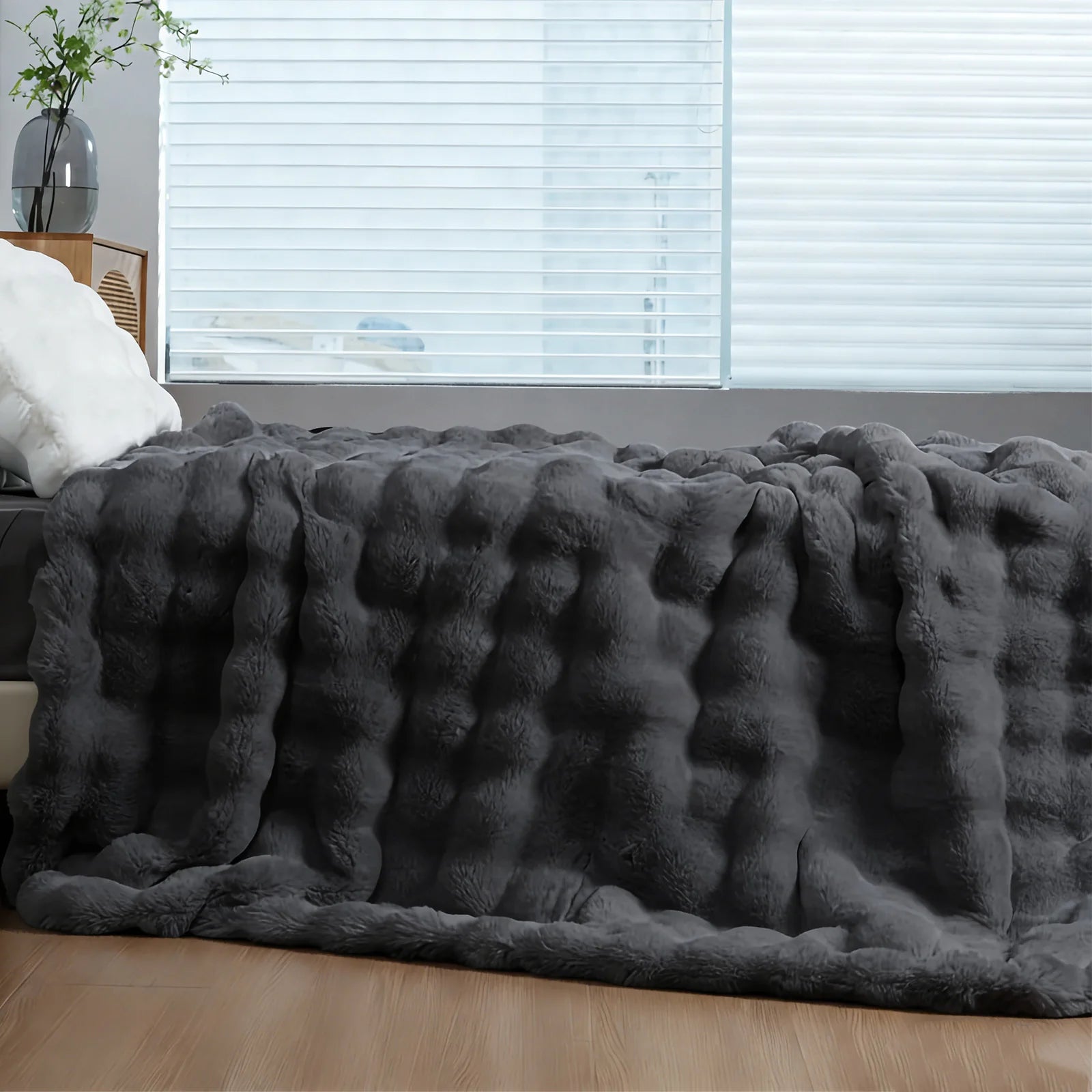 Soft Cozy Faux Fur Rabbit Blanket, Warm Thick for Bed Sofa Office, , Durable and Versatile