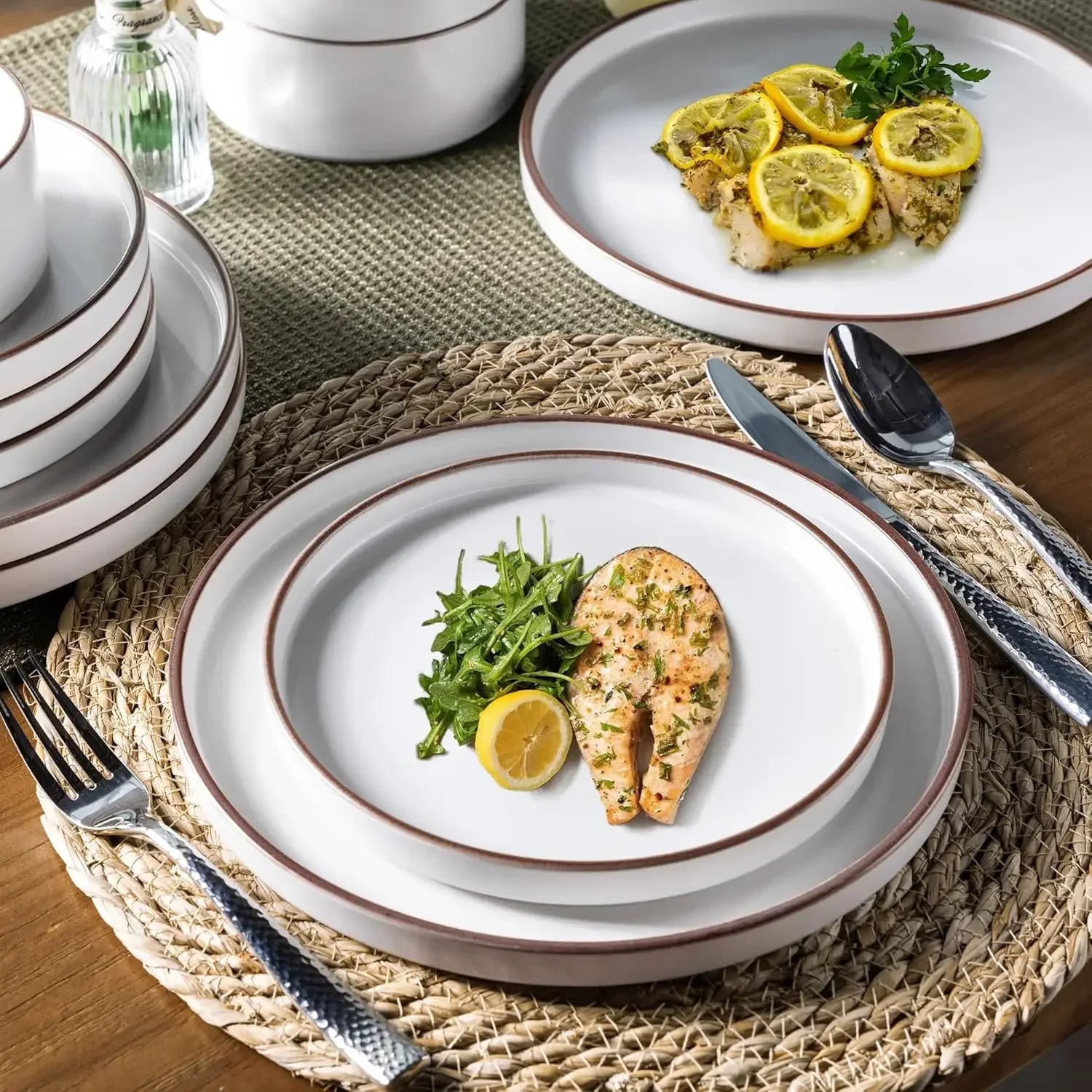 Ceramic Dinnerware Sets for 8, Stoneware Plates and Bowls Set, Chip and Crack Resistant | Oven & Dishwasher