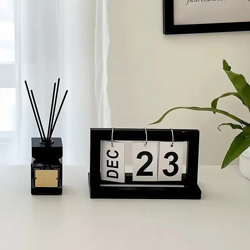 Wooden Calendar Ornament Modern Desk Accessories