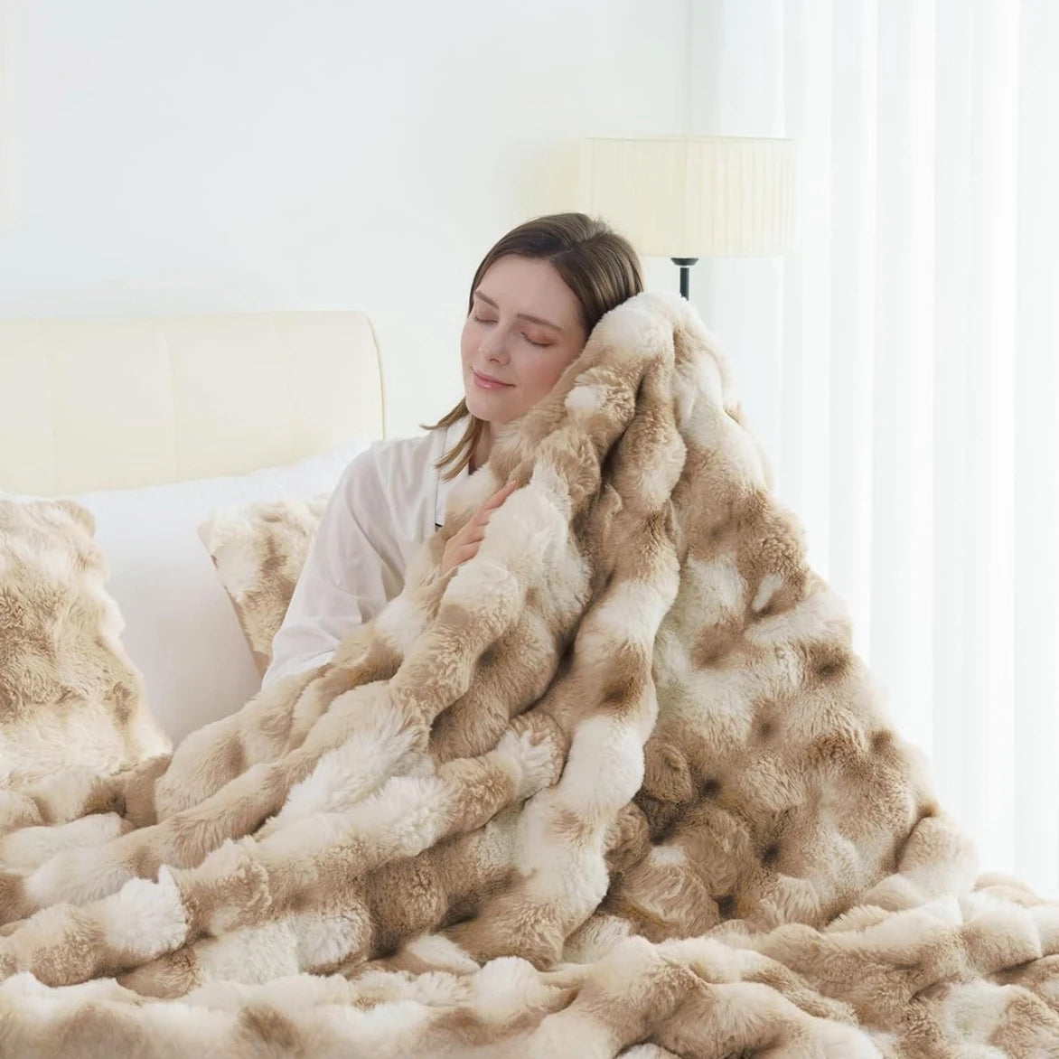 Faux Rabbit Fleece Blanket - Weighted 6 lbs- Bedspread
